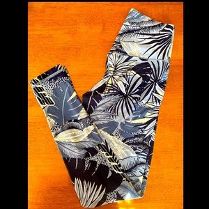 Arie Floral Leggings